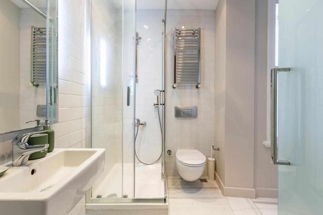イスタンブールMesmerizing Flat With Bosphorus View In Beyogluアパートメント エクステリア 写真